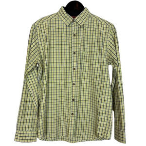 Men’s  plaid long sleeve shirt.